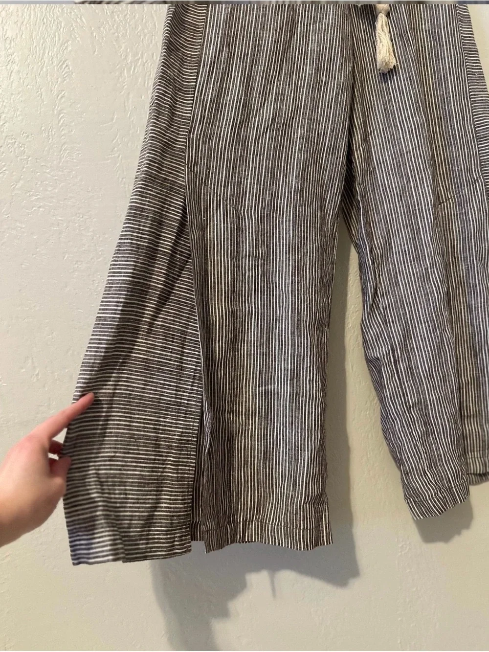 Anthropology Wide-Leg Striped Linen-Blend Pants in Gray Sz 2 - Picture 7 of 8